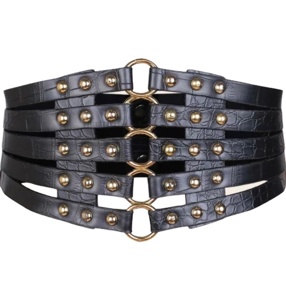 Accessories - Last one! Black Cage faux leather wide Belt gold hardware